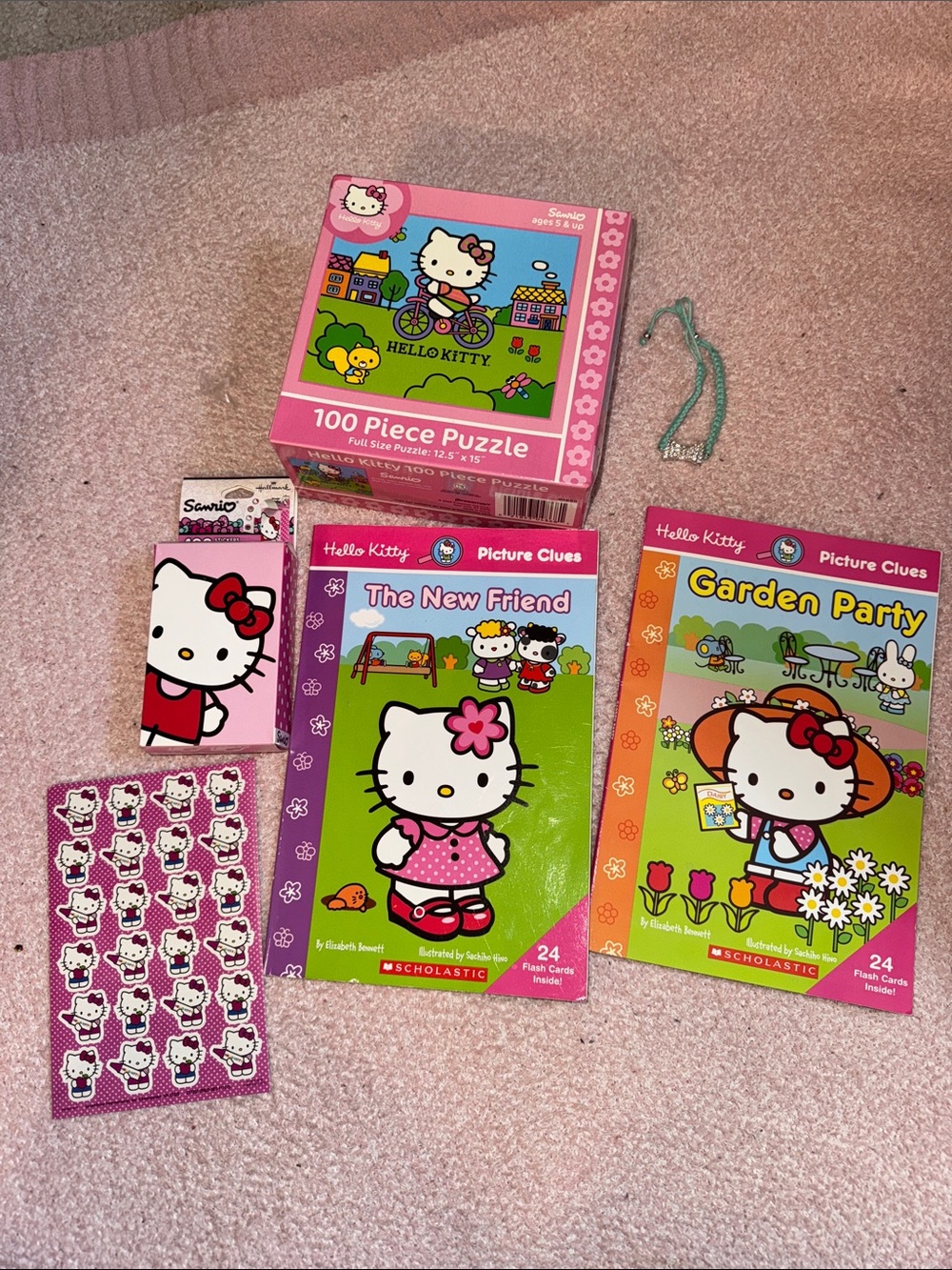 Hello Kitty Bundle *FREE SHIPPING*